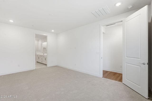 2121 W SONORAN DESERT Drive 81, Phoenix, AZ 85085