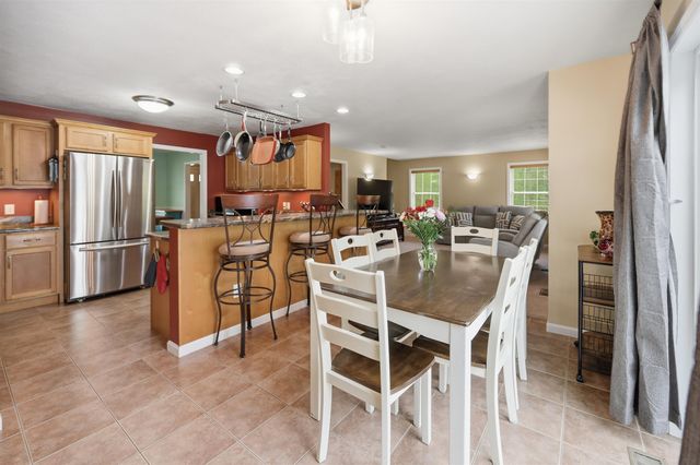 23 Phillips Road, Sandown, NH 03873