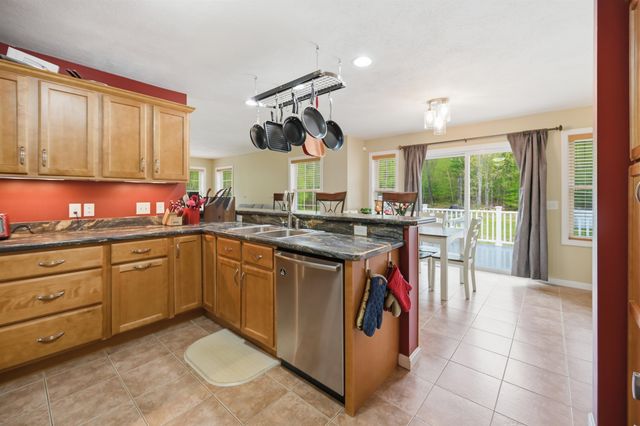 23 Phillips Road, Sandown, NH 03873