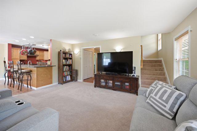 23 Phillips Road, Sandown, NH 03873