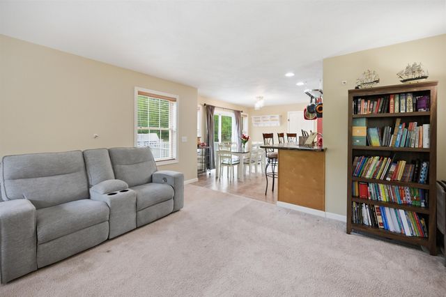 23 Phillips Road, Sandown, NH 03873