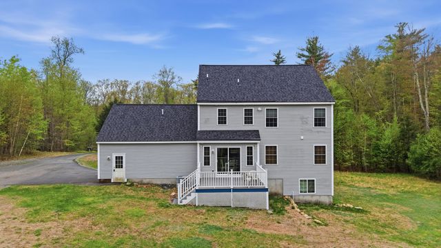 23 Phillips Road, Sandown, NH 03873