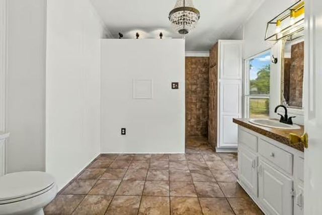 176 Euckers, Livingston, TX 77351