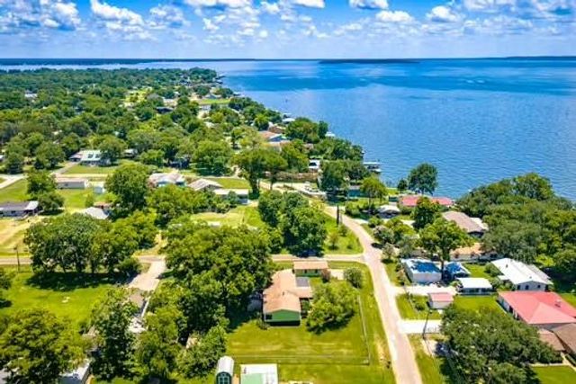 176 Euckers, Livingston, TX 77351