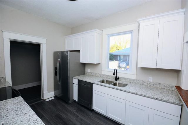 110 E Bay AVE, Norfolk, VA 23503