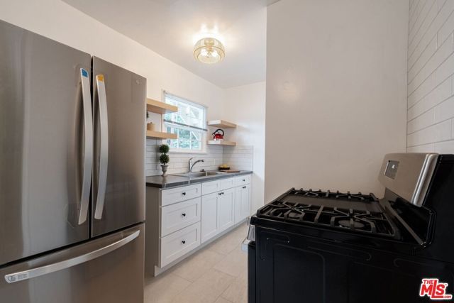 823 Highland Avenue 4, Glendale, CA 91202