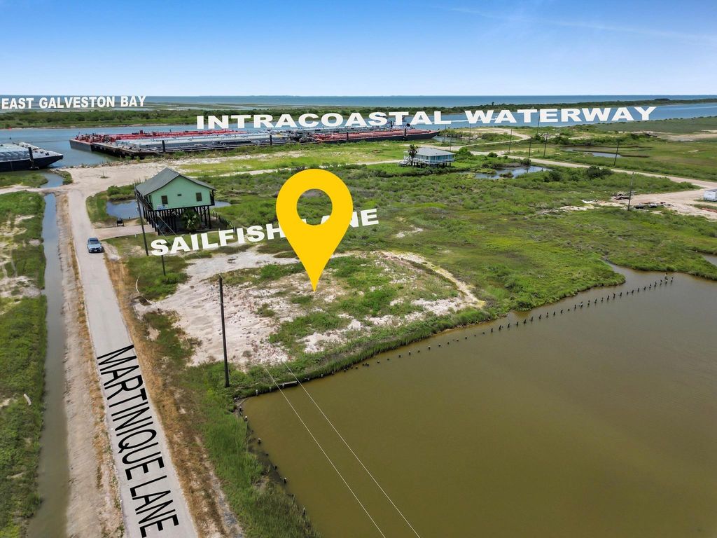 3307 Sailfish, Port Bolivar, TX 77650