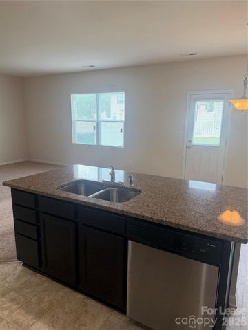 12822 Longstraw Road, Charlotte, NC 28227