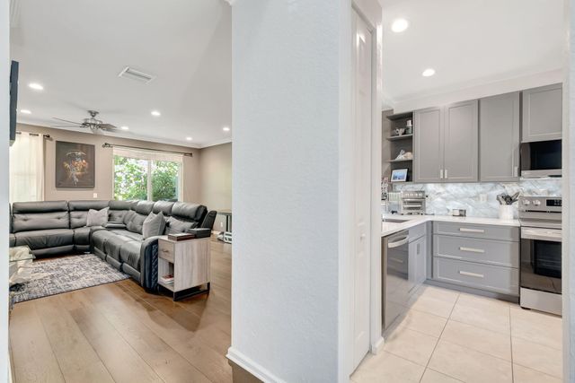 16089 Poppy Seed Circle 2007, Delray Beach, FL 33484