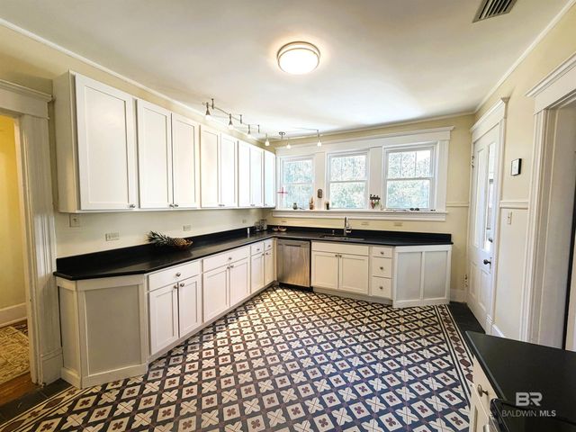 3220 Bay Front Road, Mobile, AL 36605