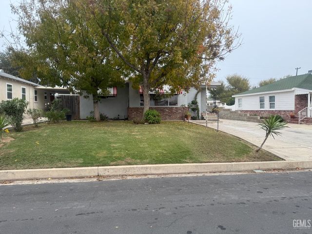 1800 Carrere Street, Bakersfield, CA 93308