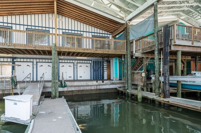 318 W Cotter Ave 2, Port Aransas, TX 78373