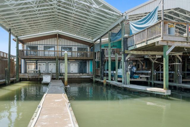 318 W Cotter Ave 2, Port Aransas, TX 78373