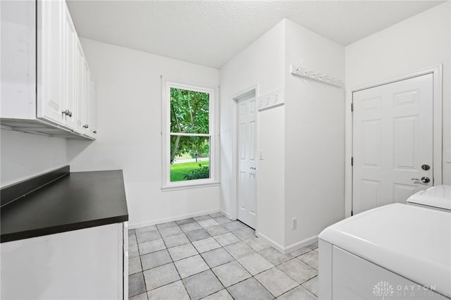 2338 Pointview Court, Lebanon, OH 45036