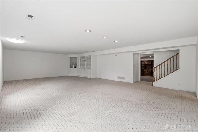 2338 Pointview Court, Lebanon, OH 45036