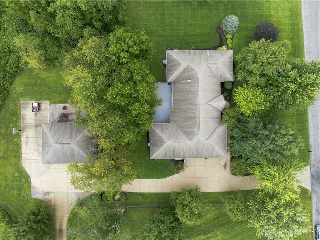 2338 Pointview Court, Lebanon, OH 45036