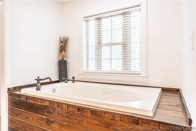 707 Alexander Drive, Aberdeen, NC 28315