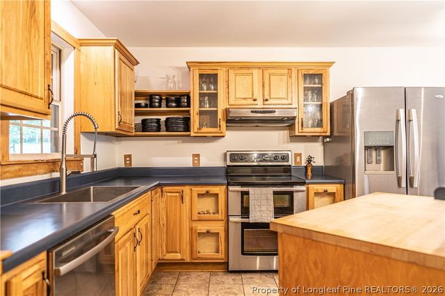 707 Alexander Drive, Aberdeen, NC 28315