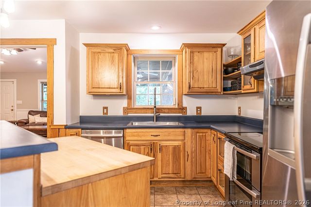 707 Alexander Drive, Aberdeen, NC 28315