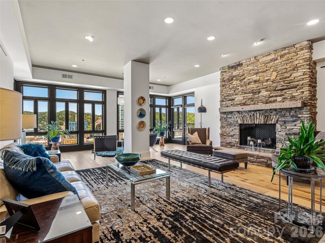 21 Battery Park Avenue 708, Asheville, NC 28801