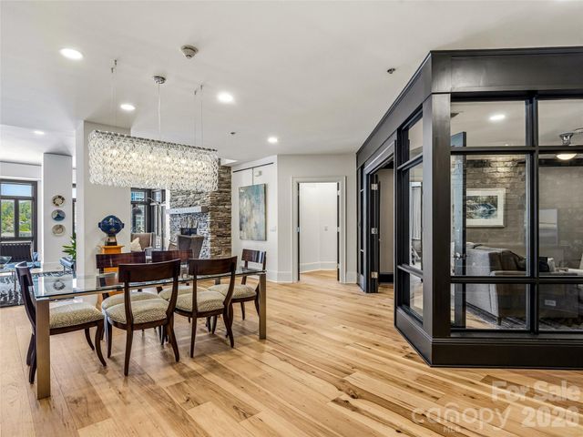 21 Battery Park Avenue 708, Asheville, NC 28801