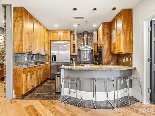 21 Battery Park Avenue 708, Asheville, NC 28801