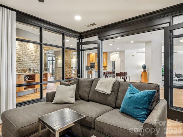 21 Battery Park Avenue 708, Asheville, NC 28801
