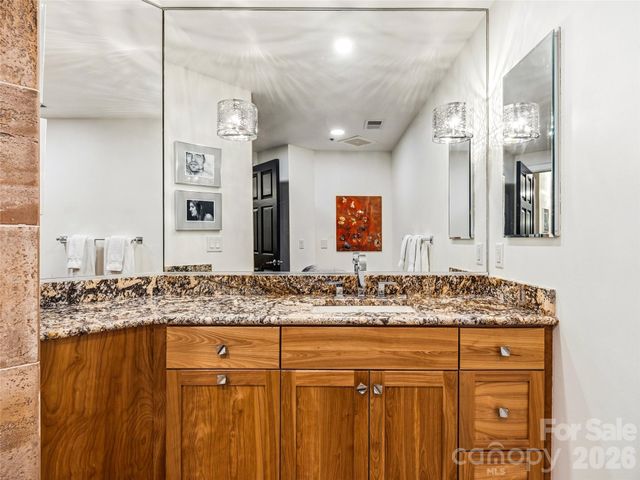 21 Battery Park Avenue 708, Asheville, NC 28801