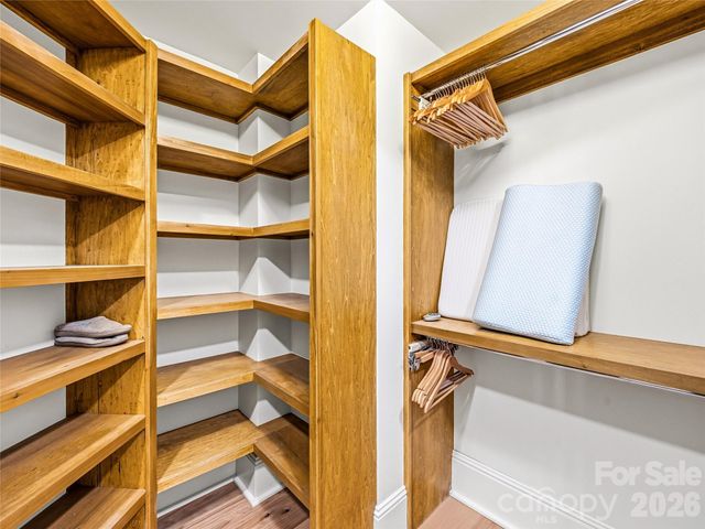 21 Battery Park Avenue 708, Asheville, NC 28801