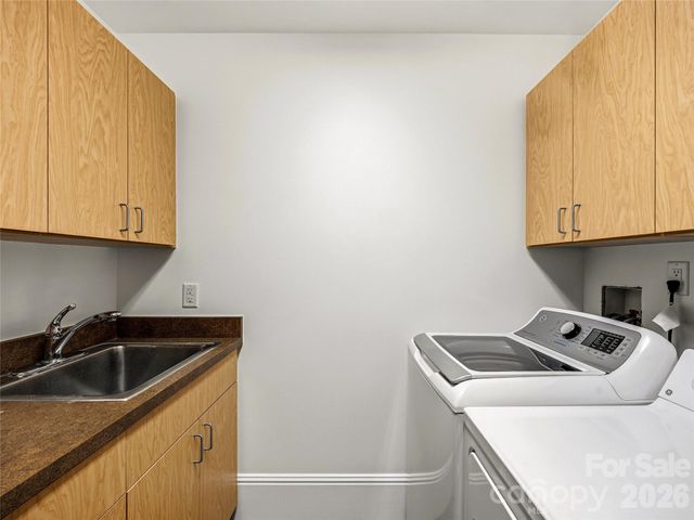 21 Battery Park Avenue 708, Asheville, NC 28801