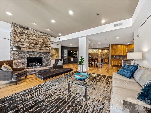 21 Battery Park Avenue 708, Asheville, NC 28801