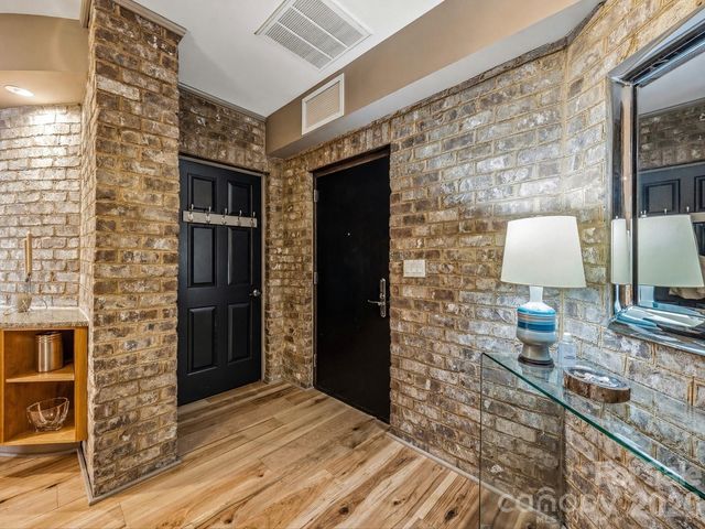 21 Battery Park Avenue 708, Asheville, NC 28801