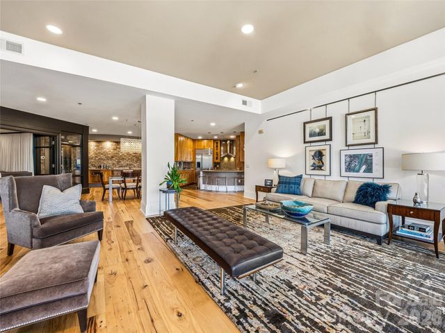 21 Battery Park Avenue 708, Asheville, NC 28801