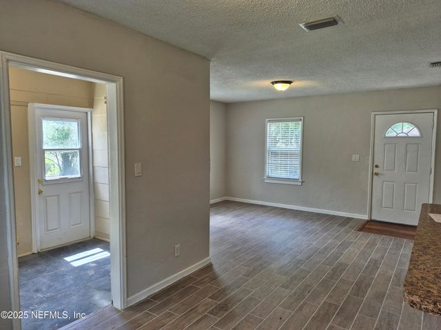 4717 CAMBRIDGE Road, Jacksonville, FL 32210