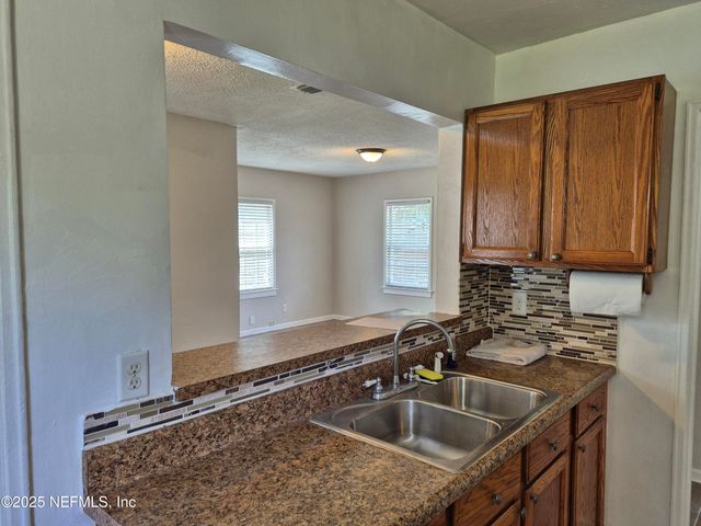 4717 CAMBRIDGE Road, Jacksonville, FL 32210