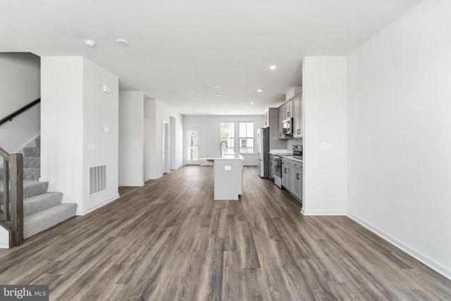 10161 QUEENS WAY, Manassas, VA 20110
