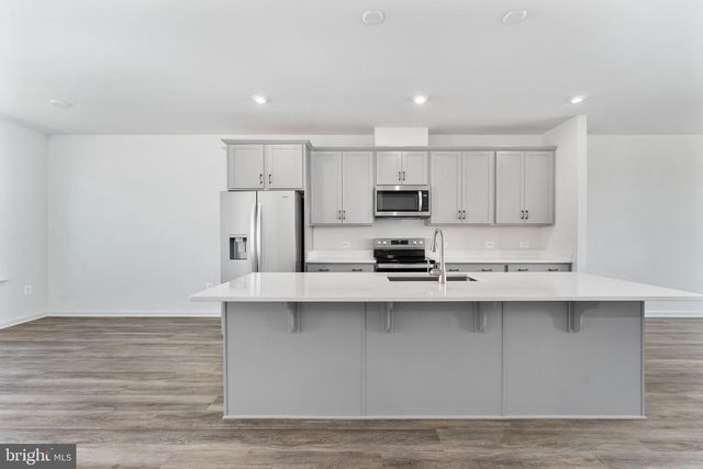 10161 QUEENS WAY, Manassas, VA 20110