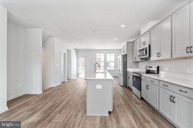 10161 QUEENS WAY, Manassas, VA 20110