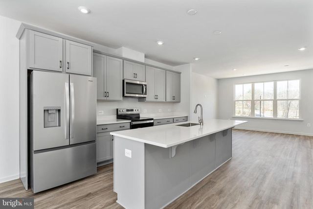 10161 QUEENS WAY, Manassas, VA 20110