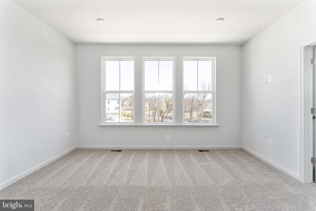 10161 QUEENS WAY, Manassas, VA 20110