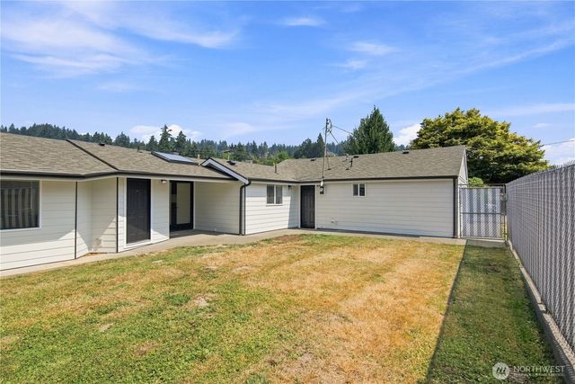 5226 108th Avenue Ct E, Puyallup, WA 98372