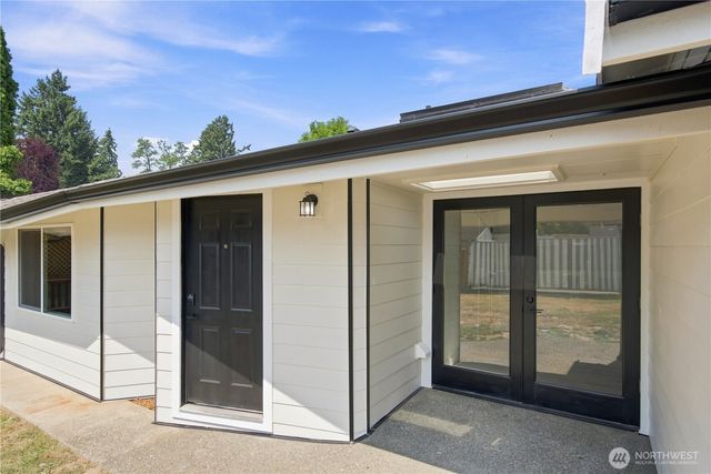 5226 108th Avenue Ct E, Puyallup, WA 98372