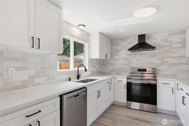 5226 108th Avenue Ct E, Puyallup, WA 98372