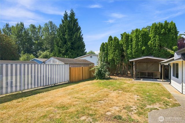 5226 108th Avenue Ct E, Puyallup, WA 98372