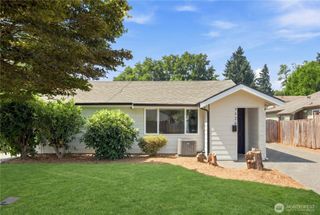 5226 108th Avenue Ct E, Puyallup, WA 98372
