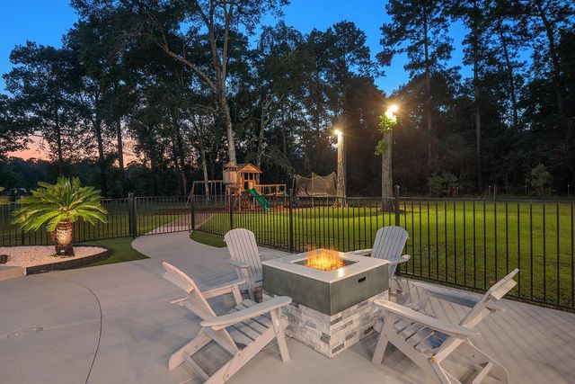 15232 Saddlewood Drive, Conroe, TX 77384
