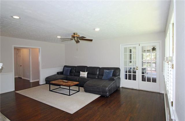 260 E Valley Drive, Marietta, GA 30068