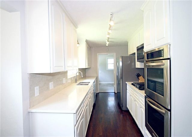 260 E Valley Drive, Marietta, GA 30068