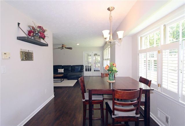 260 E Valley Drive, Marietta, GA 30068