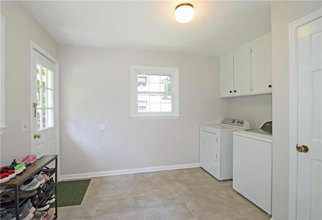 260 E Valley Drive, Marietta, GA 30068